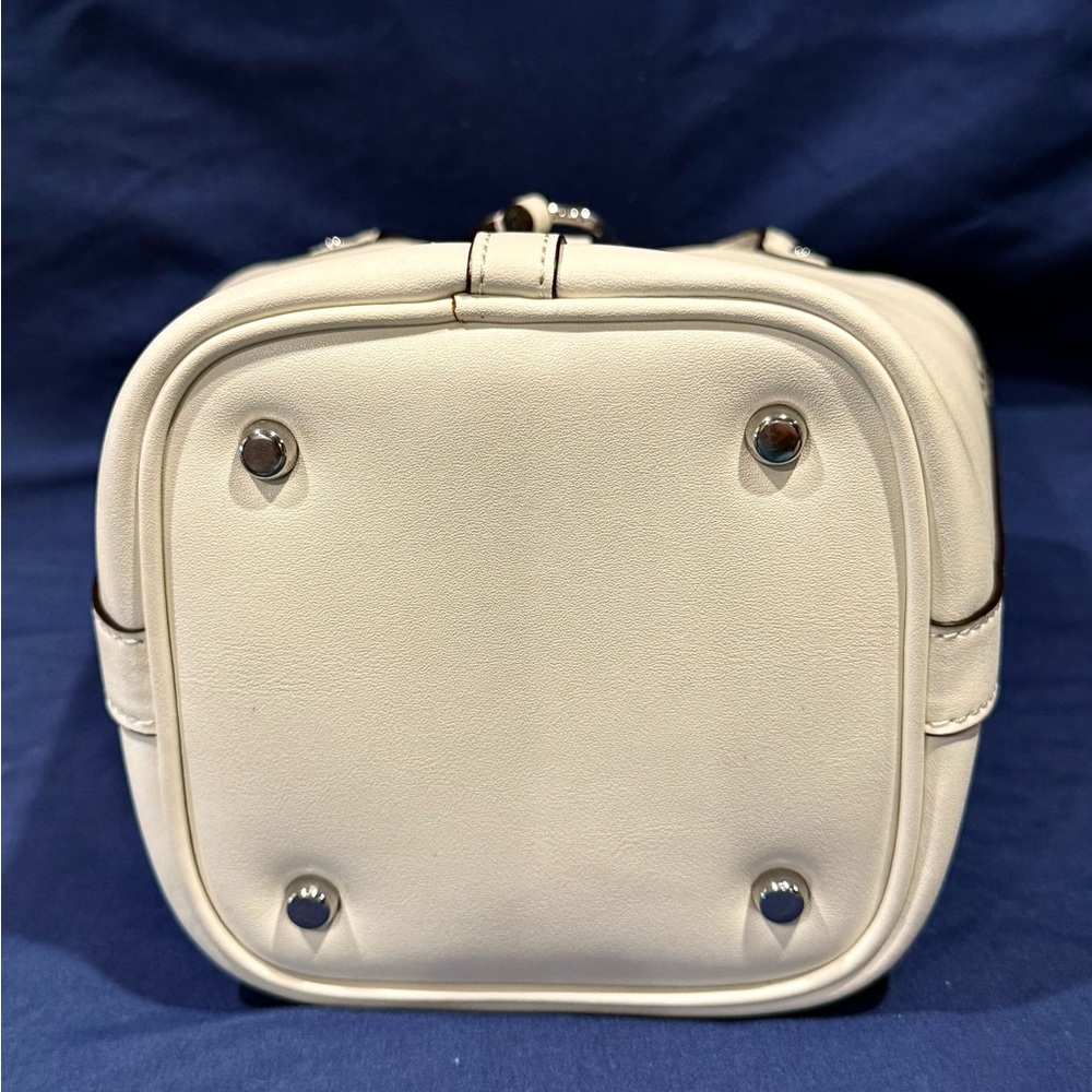 Tory Burch NWOT Miller Mini White Leather Bucket Bag - Picture 4 of 11